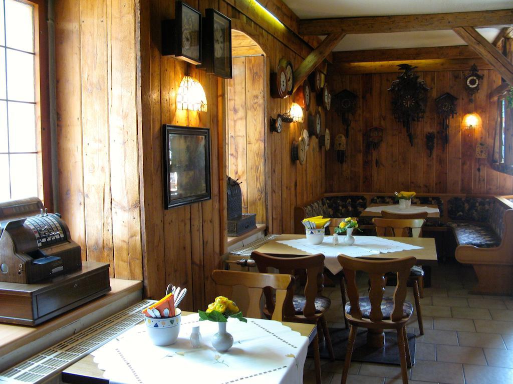 Landhotel Goldener Becher Limabach - Oberfrohna Extérieur photo