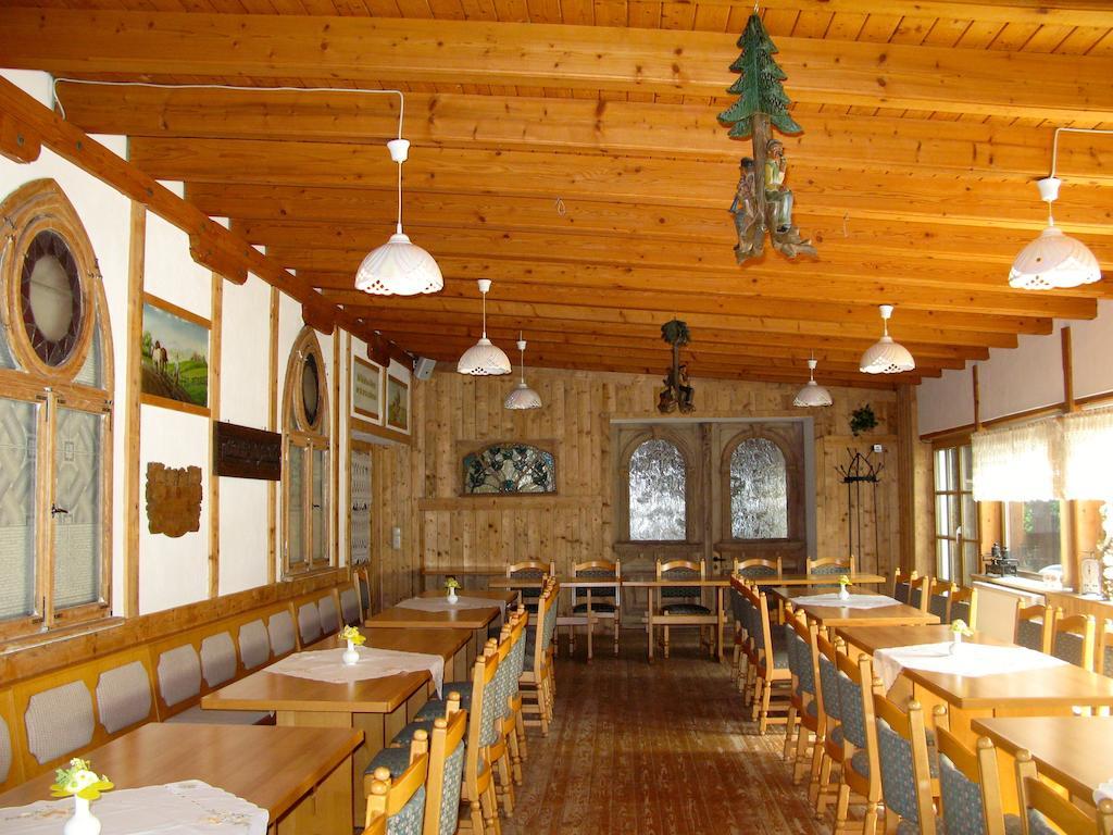 Landhotel Goldener Becher Limabach - Oberfrohna Extérieur photo