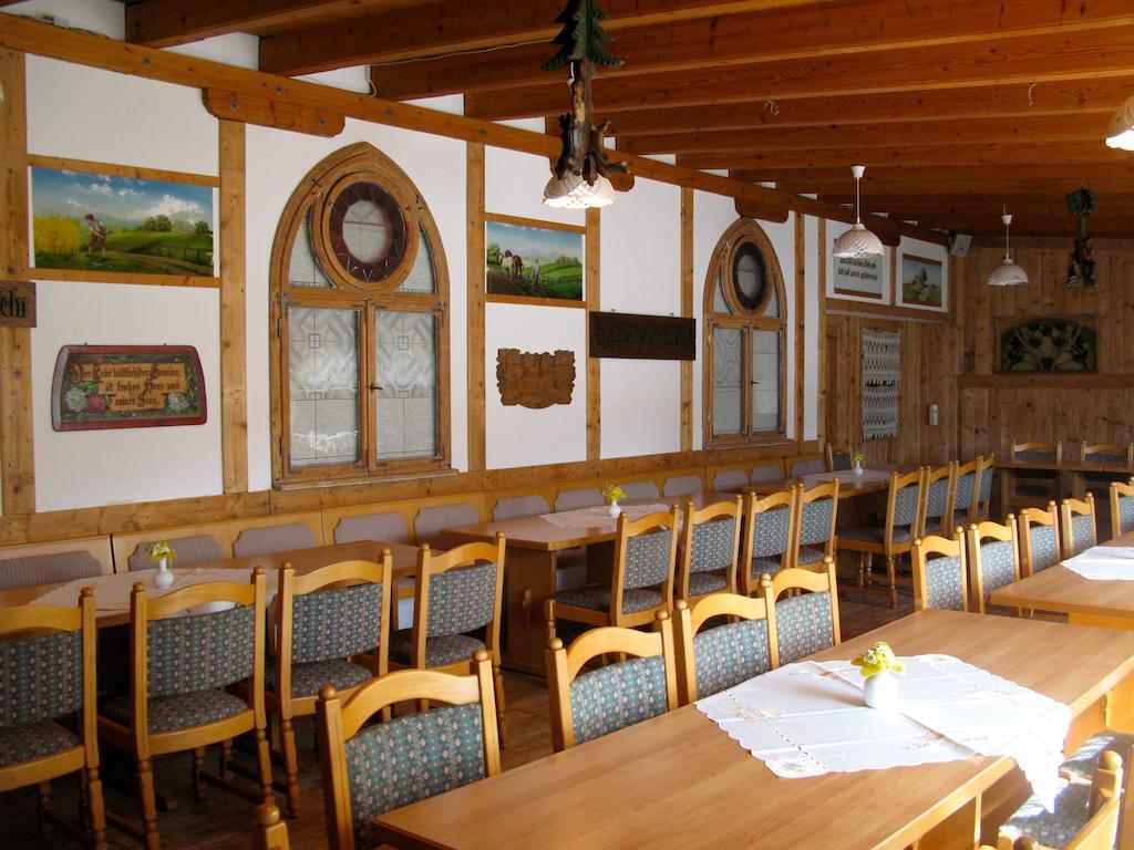 Landhotel Goldener Becher Limabach - Oberfrohna Extérieur photo